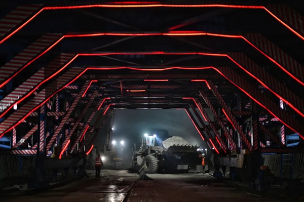 施工現(xiàn)場(chǎng)。郭旭攝