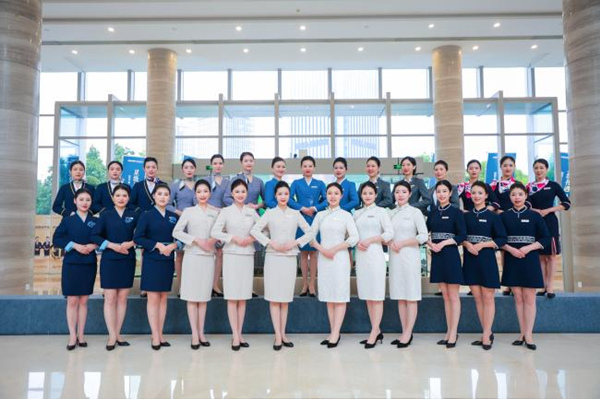 金科服務(wù)會(huì)務(wù)服務(wù)團(tuán)隊(duì)。金科服務(wù)供圖