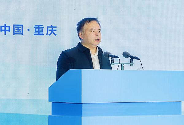 渝中區(qū)委教育工委書記、區(qū)教委主任肖方明作分享。渝中區(qū)教委供圖