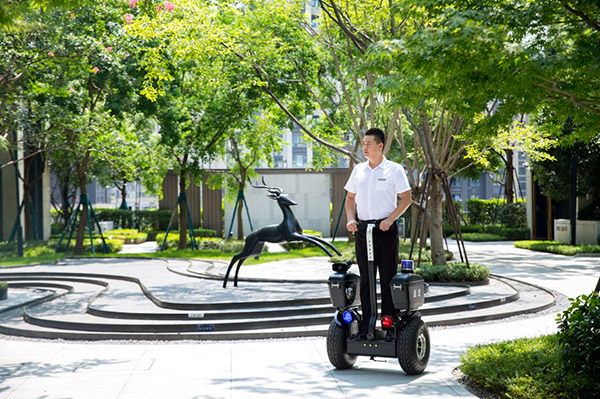 聯(lián)發(fā)物業(yè)人員日常巡邏。聯(lián)發(fā)供圖