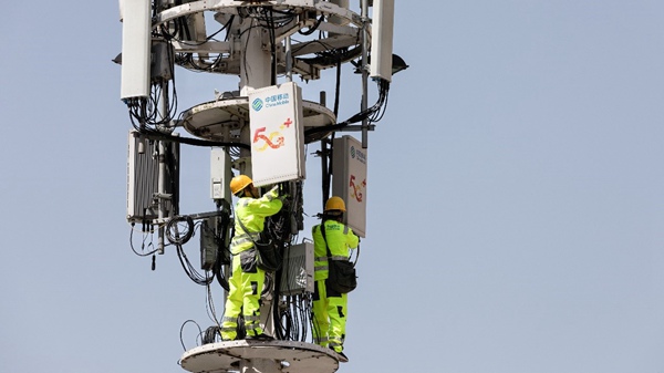 加速推進(jìn)5G建設(shè)。重慶移動(dòng)供圖