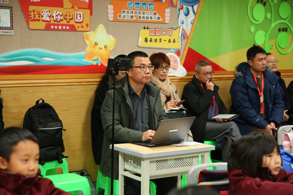 課堂觀察。學(xué)校供圖