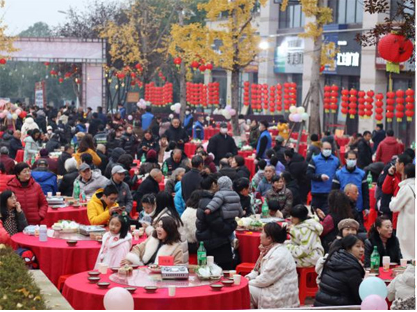 “鄰里迎新計劃”活動現(xiàn)場。華僑城物業(yè)重慶公司供圖