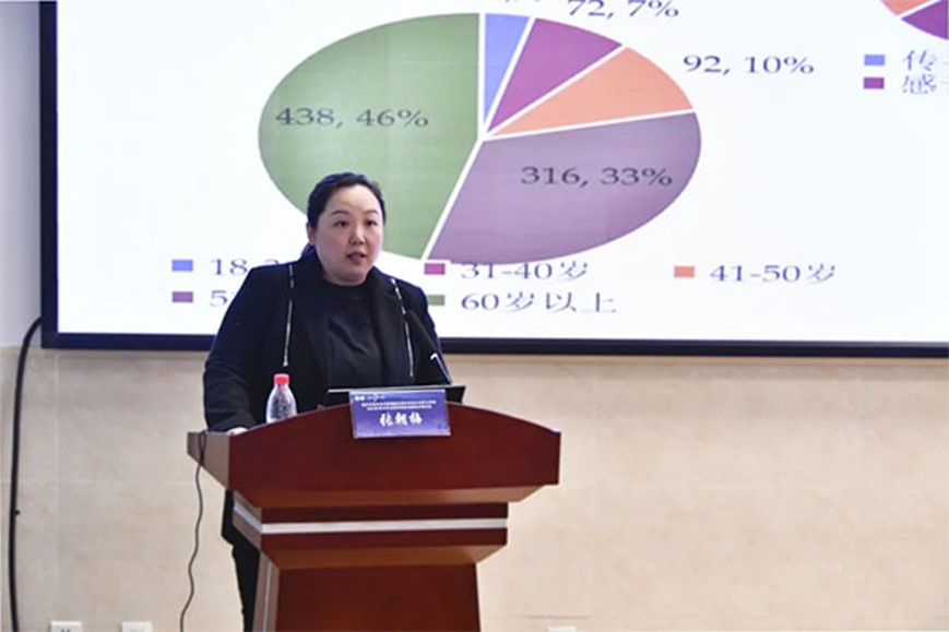 張朝梅做課題分享。重慶仁品耳鼻喉醫(yī)院供圖