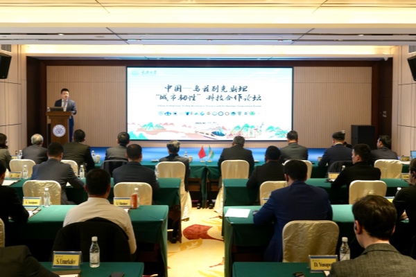 會議現(xiàn)場。鄒樂攝