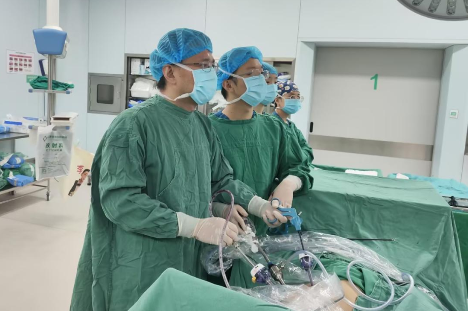 手術現(xiàn)場。重慶松山醫(yī)院供圖