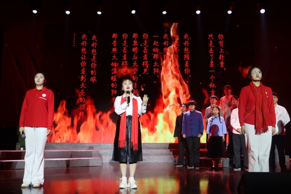 演出現(xiàn)場。重慶理工大學(xué)供圖