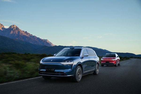 問界M9。賽力斯供圖