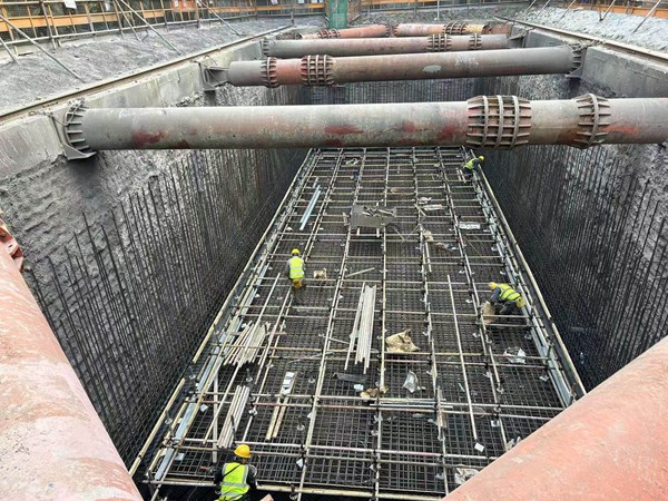 寶圣湖1號(hào)調(diào)蓄池建設(shè)現(xiàn)場(chǎng)。中交建筑集團(tuán)重慶建設(shè)有限公司供圖