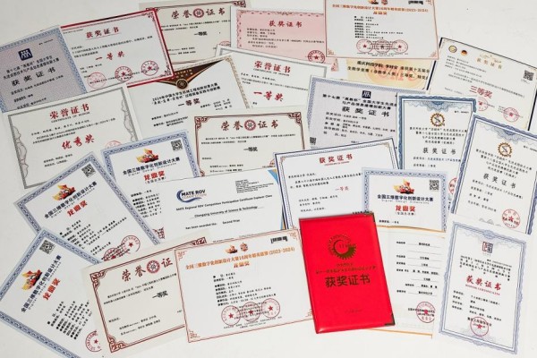 學(xué)院學(xué)子獲獎證書集錦。重慶科技大學(xué)機(jī)械與智能制造學(xué)院供圖