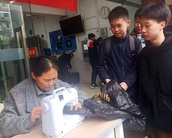 活動(dòng)現(xiàn)場(chǎng)。西南大學(xué)附中供圖