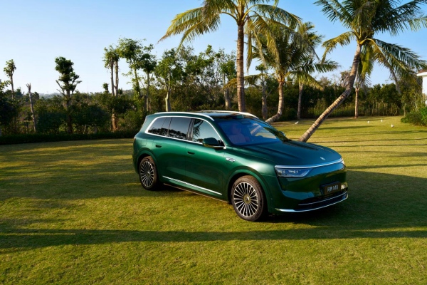 問(wèn)界M8。賽力斯供圖