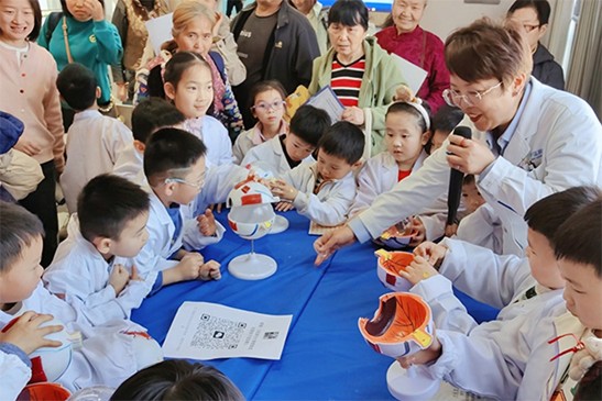 活動現(xiàn)場。重慶普瑞眼科醫(yī)院供圖