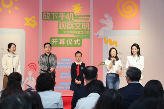 微訪談環(huán)節(jié)。李文鳴攝