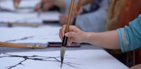 創(chuàng)作展示現(xiàn)場。大足區(qū)融媒體中心供圖