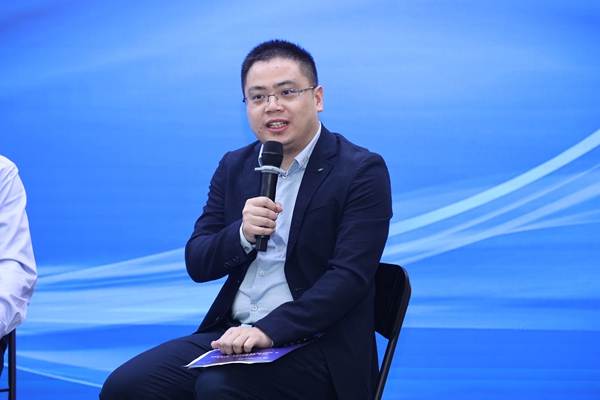 圖為西南政法大學(xué)財稅法研究中心副主任、副教授廖呈錢分享觀點。重慶市稅務(wù)局供圖