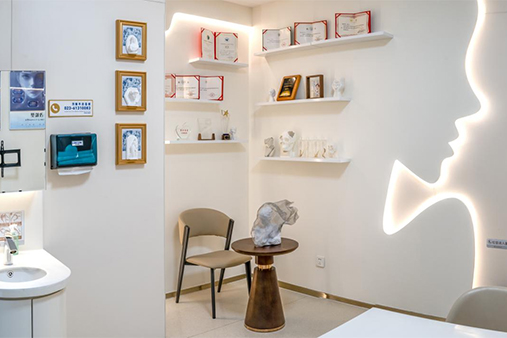 接診室。重慶星榮整形外科醫(yī)院