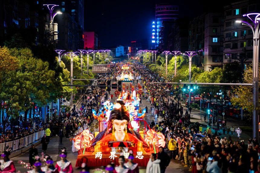 2025豐都廟會現(xiàn)場。周勇攝