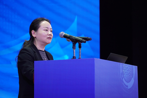 黃可欣致辭。重慶一中供圖