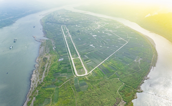 中壩島俯瞰。劉紀湄攝