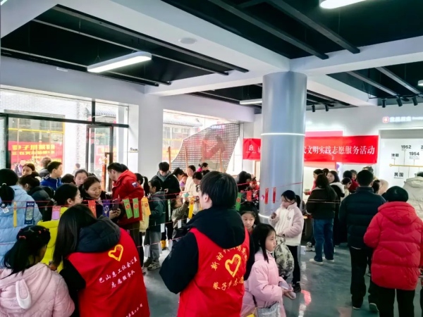 志愿者開展活動(dòng)。蓼子鄉(xiāng)供圖