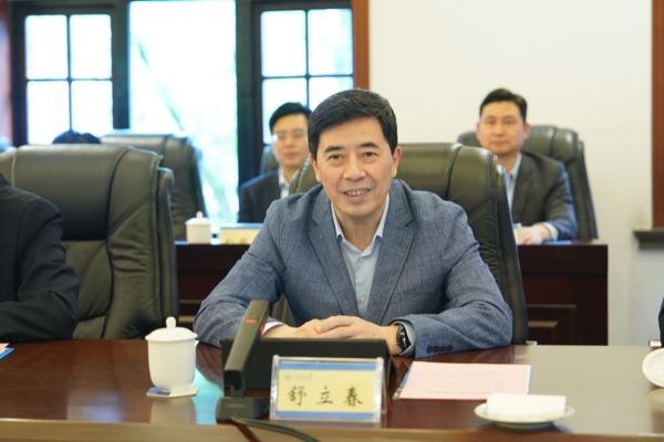 重慶大學(xué)黨委書記舒立春。重慶大學(xué)供圖