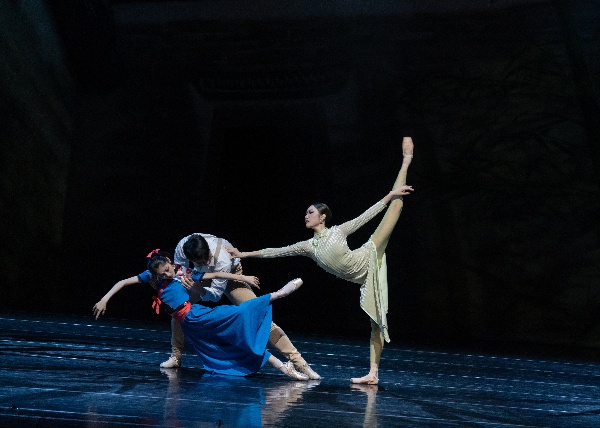 芭蕾舞劇《歸來紅菱艷》。重慶芭蕾舞團供圖。