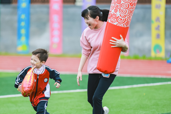 圣火傳遞。朝陽幼兒園供圖