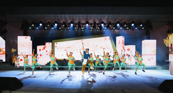 舞蹈《糖觀燈》。活動(dòng)主辦方供圖