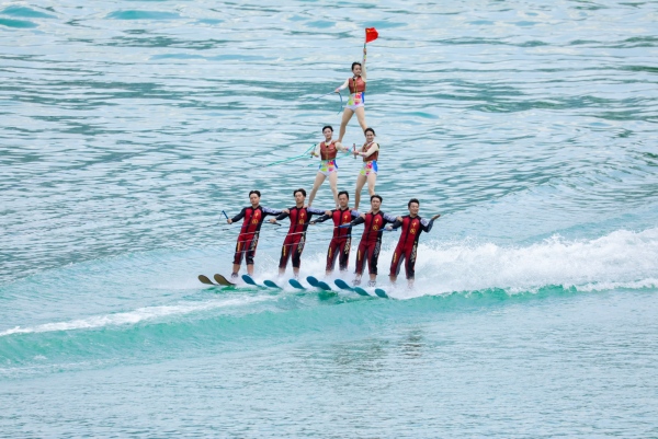 開幕式水上表演。主辦方供圖
