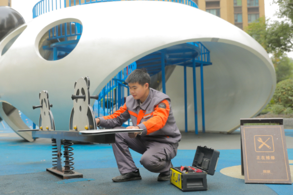 社區(qū)煥新。東原仁知服務(wù)供圖