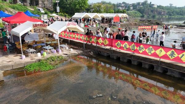 熱鬧的鄉(xiāng)村近郊游。璧山區(qū)委宣傳部供圖