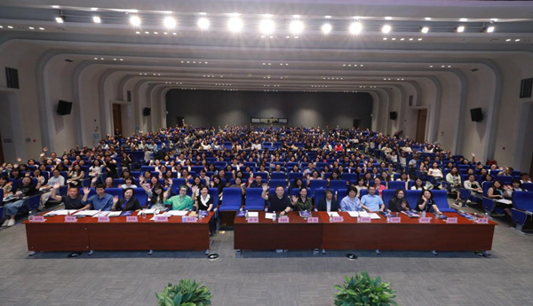 初中專場(chǎng)合影。主辦方供圖