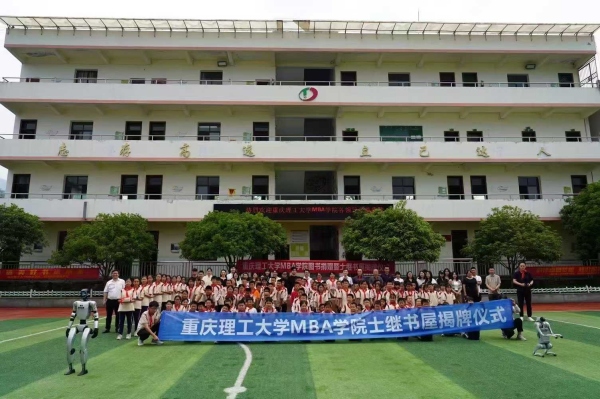 活動現(xiàn)場合影。甘國平攝