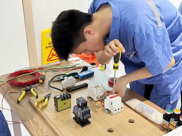 競賽現(xiàn)場圖。新大正供圖