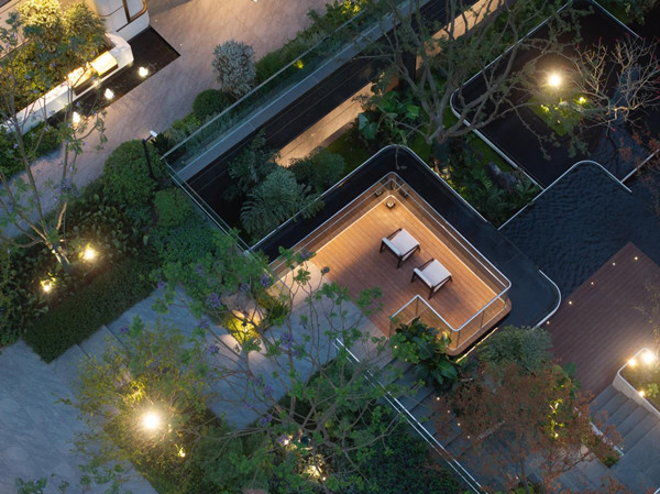 嘉宸江嶼靈蝶美學(xué)體驗(yàn)區(qū)。華潤(rùn)置地重慶供圖