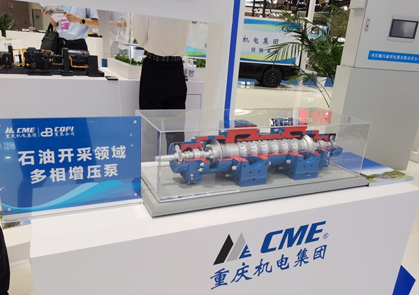 石油開采領(lǐng)域多相增壓泵。張艷攝