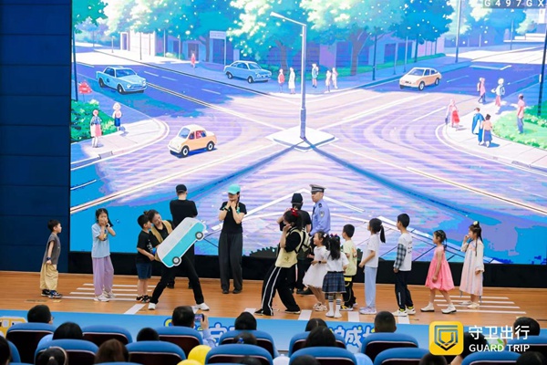情景式劇目普及汽車安全知識。主辦方供圖
