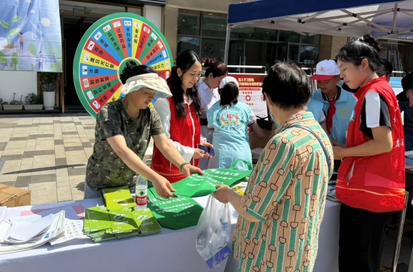 活動現(xiàn)場。龍塔街道供圖