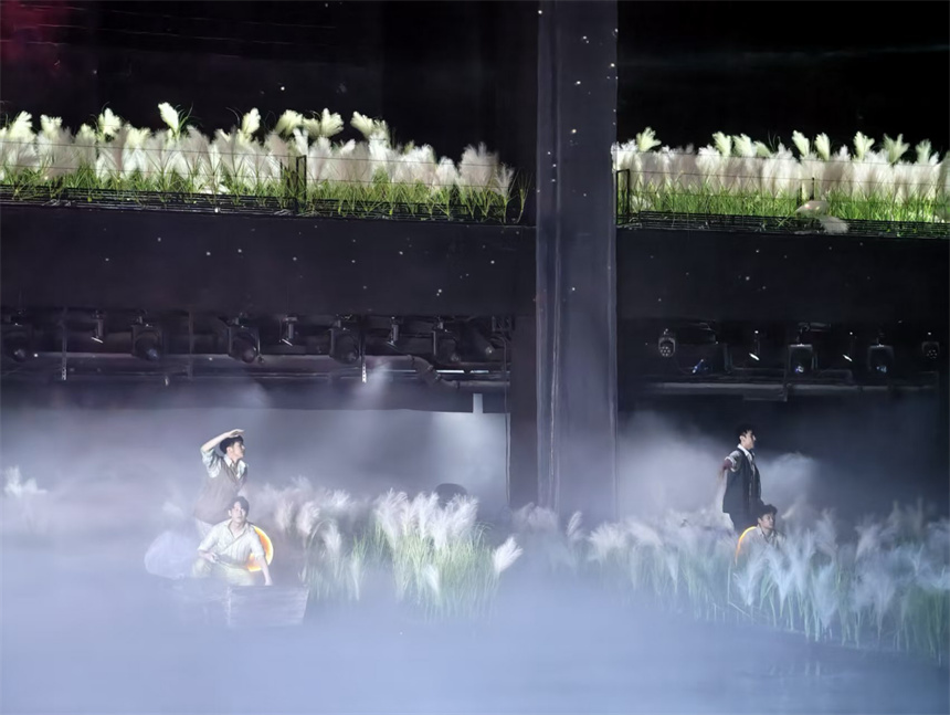 5D生態(tài)劇場《洞庭幻境》。人民日報記者 孫超攝