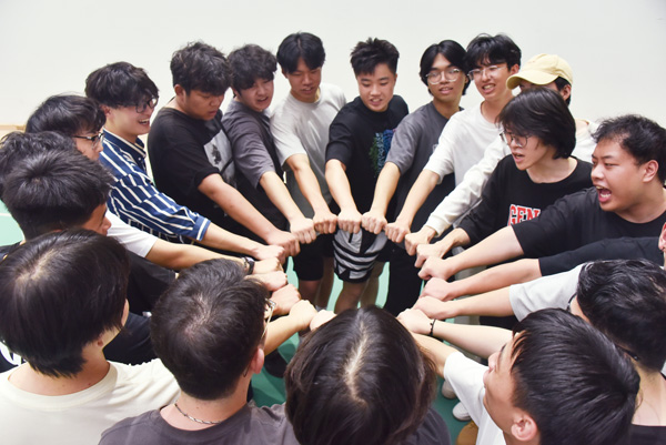 心理素質(zhì)拓展活動。重慶工程職業(yè)技術(shù)學(xué)院供圖