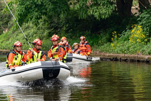 政企協(xié)同開展防汛模擬演練。國(guó)網(wǎng)重慶永川供電公司供圖