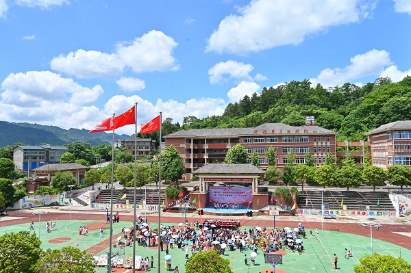 綦江石壕長征紅軍小學(xué)。鄒樂攝