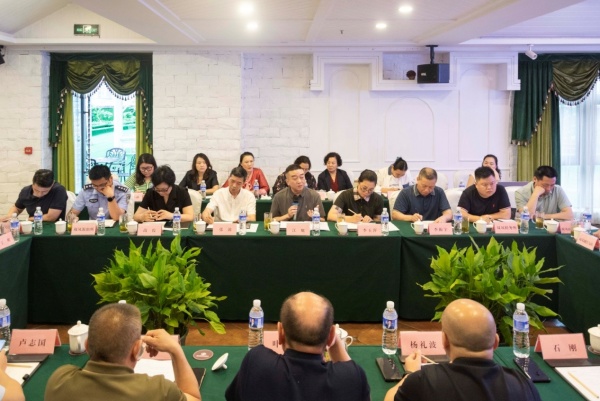 雙鳳橋街道服務(wù)民營經(jīng)濟(jì)發(fā)展座談會(huì)現(xiàn)場。劉航宇攝