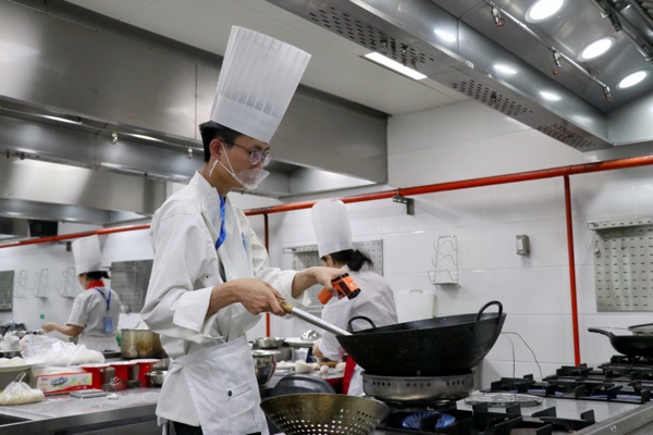 中式面點比賽現(xiàn)場。胥世鵬攝