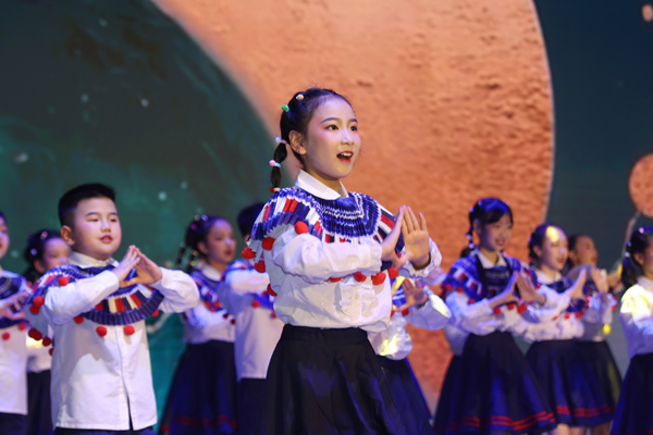 活動(dòng)風(fēng)采展示環(huán)節(jié)。向詩佳攝