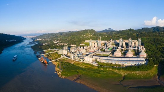 東方希望水泥廠。豐都縣委宣傳部供圖