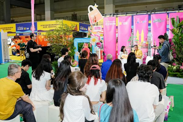 “渝見不同重慶城”分享會現(xiàn)場。重慶國際消博會組委會供圖