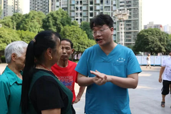 互動環(huán)節(jié)。重慶西區(qū)醫(yī)院供圖