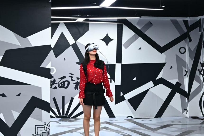 感受《無面之神》。李波攝